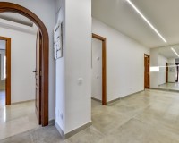 Resale - Villa - Altea