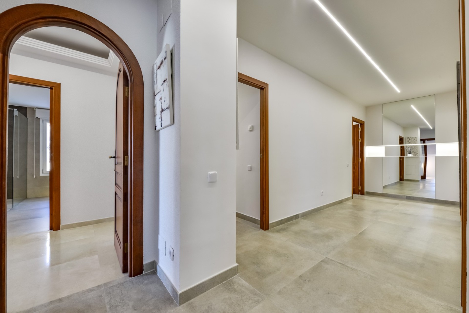 Resale - Villa - Altea
