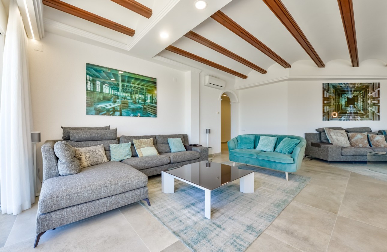 Resale - Villa - Altea