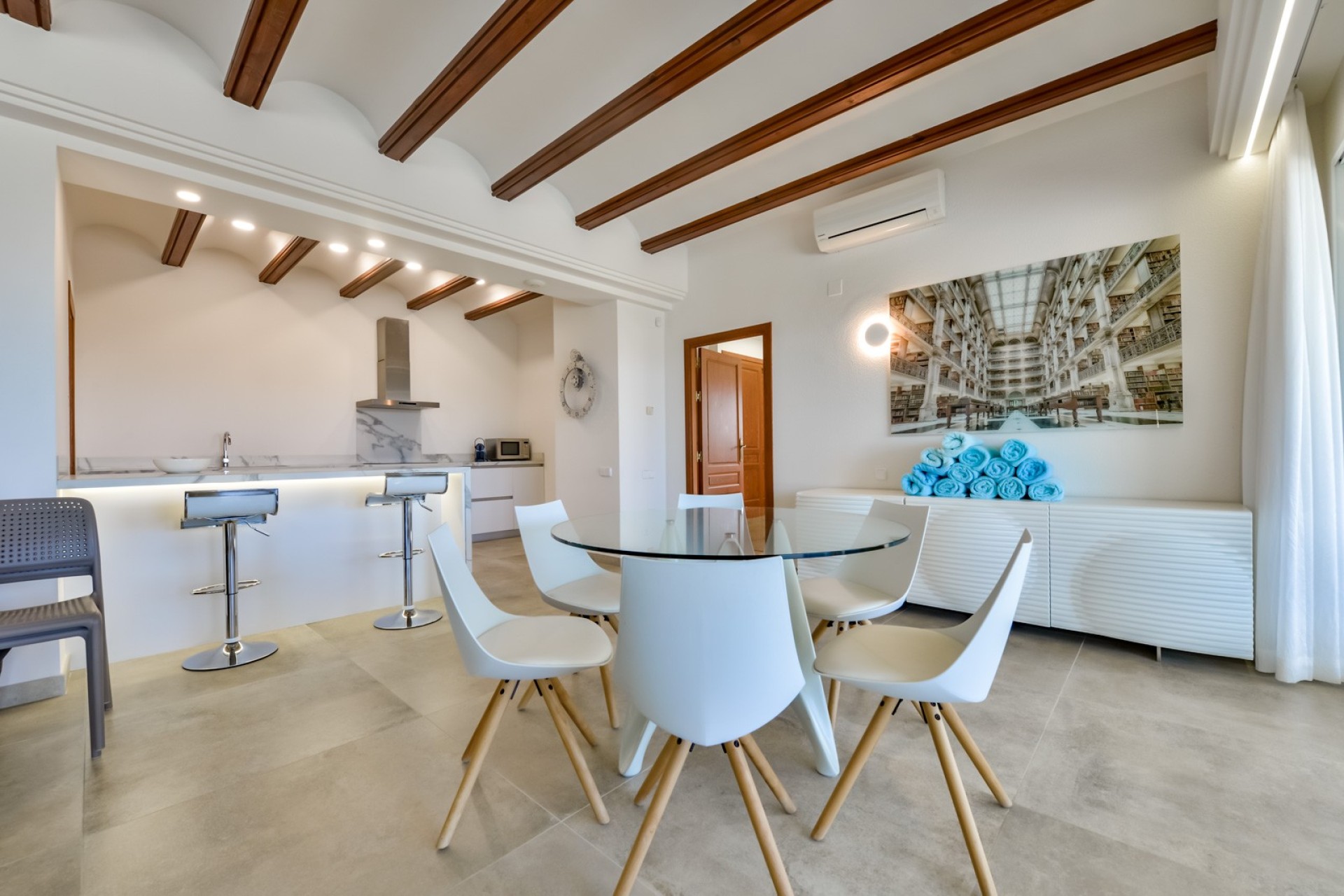 Resale - Villa - Altea