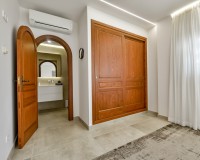 Resale - Villa - Altea