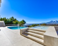 Resale - Villa - Altea