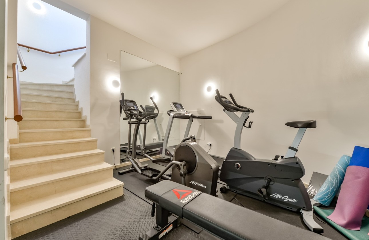 Resale - Villa - Altea