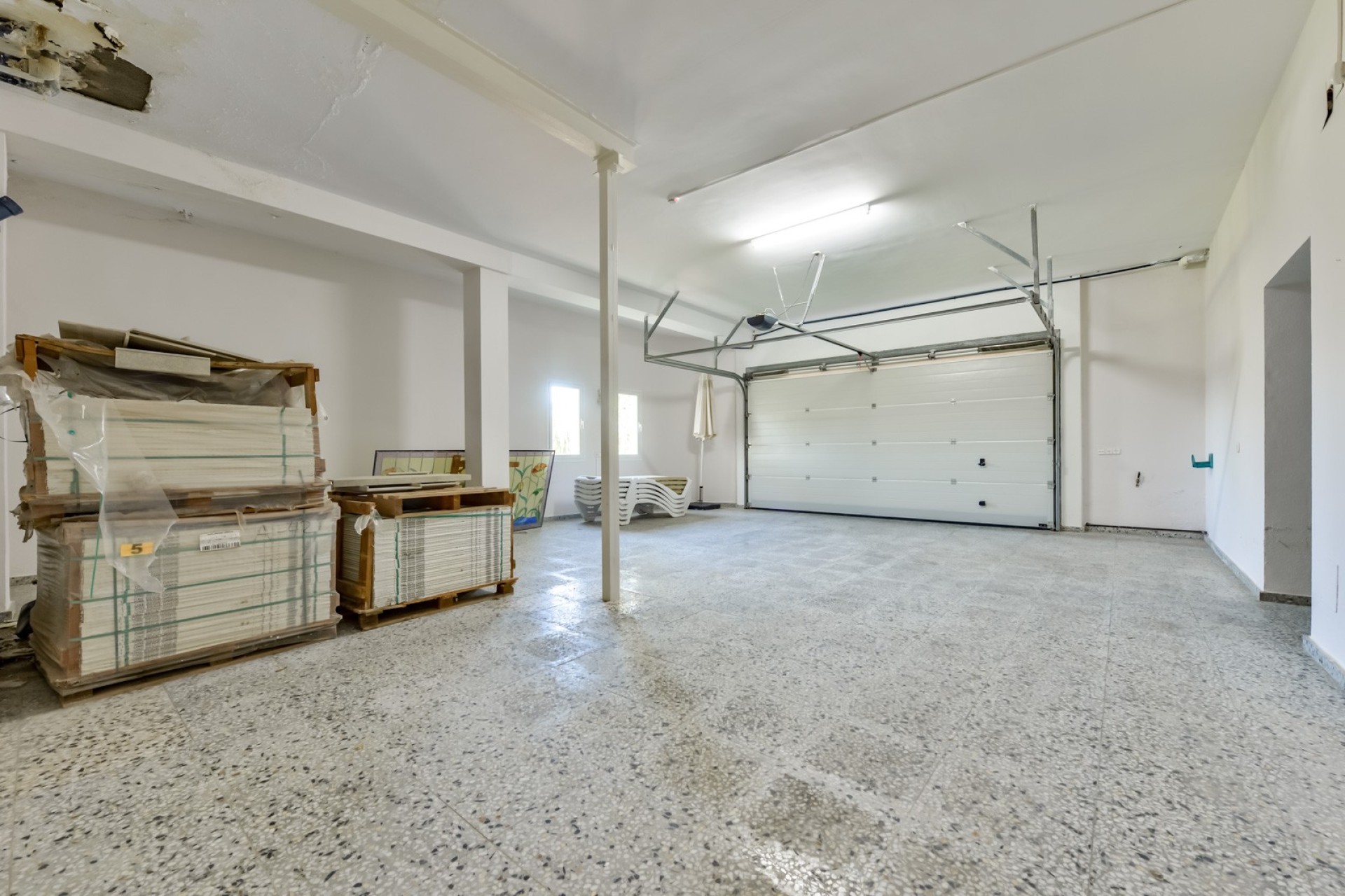 Resale - Villa - Altea