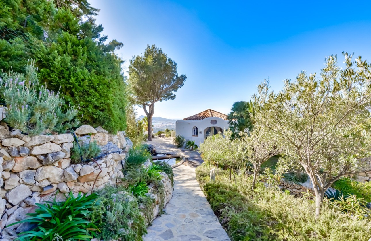 Resale - Villa - Altea