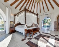 Resale - Villa - Altea