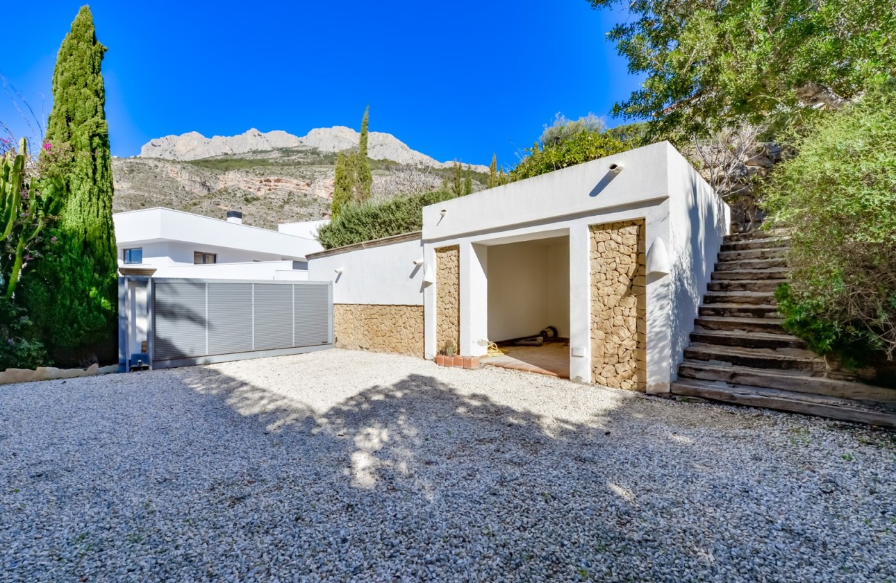 Resale - Villa - Altea