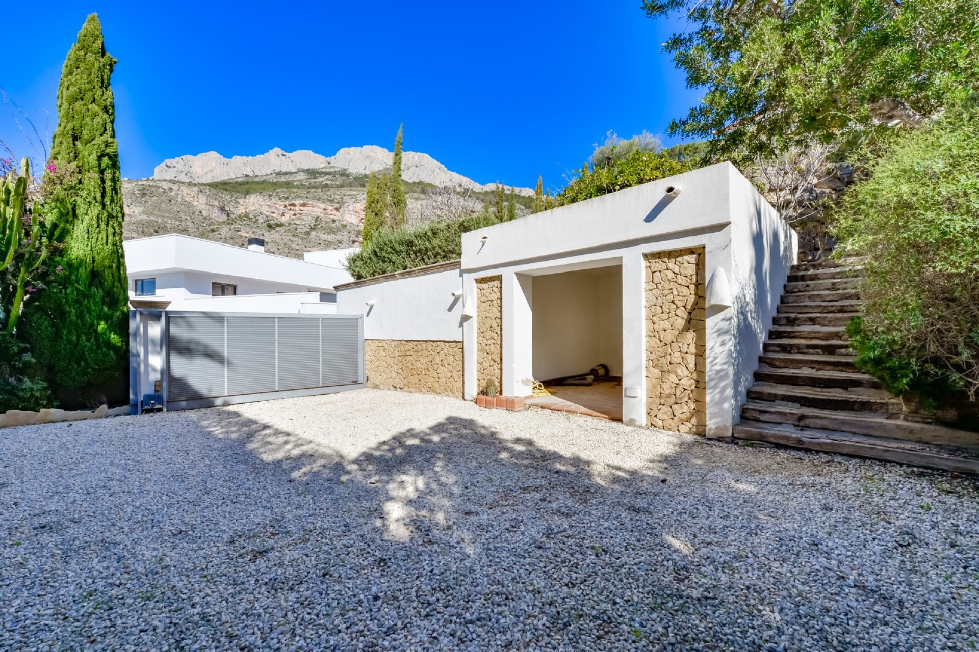 Resale - Villa - Altea