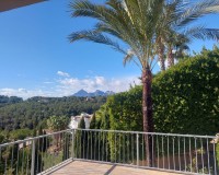 Resale - Villa - Altea