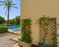 Resale - Villa - Altea