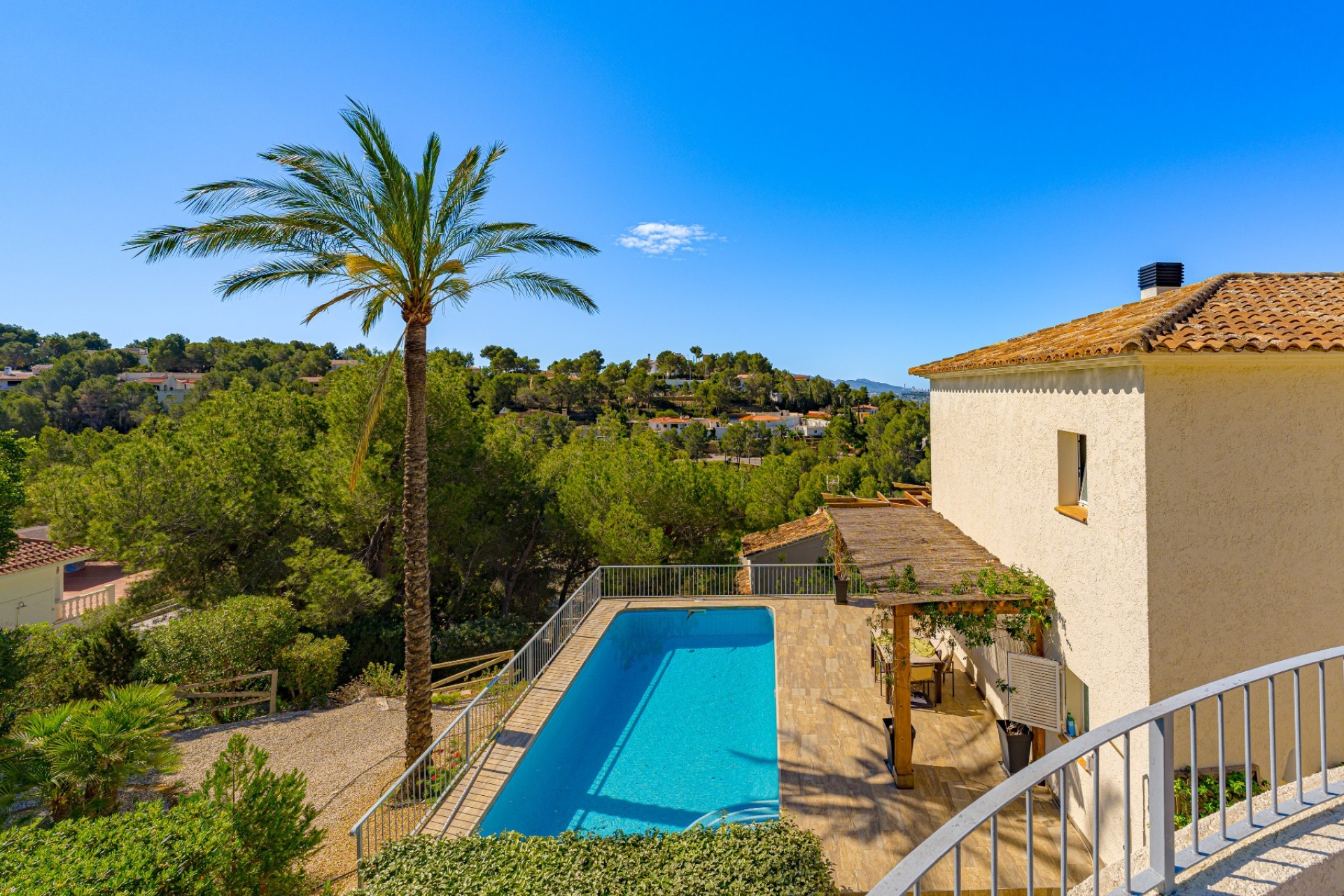 Resale - Villa - Altea