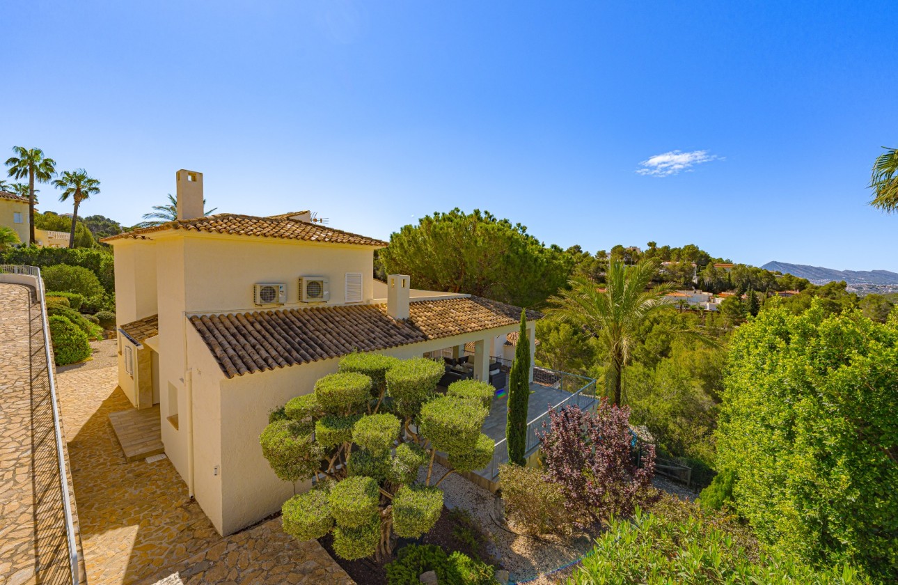 Resale - Villa - Altea