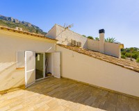 Resale - Villa - Altea