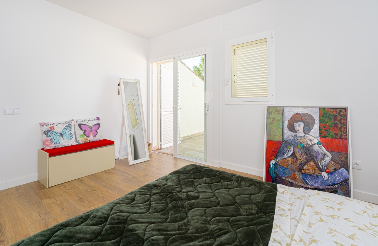 Resale - Villa - Altea