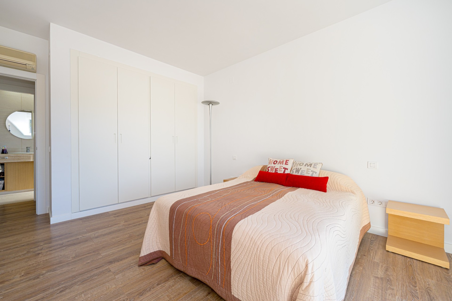 Resale - Villa - Altea