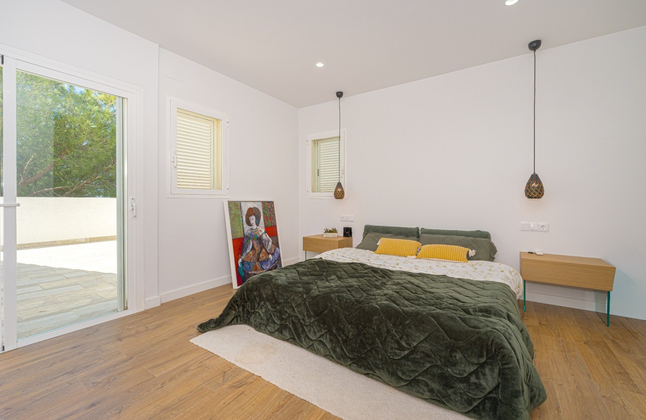 Resale - Villa - Altea
