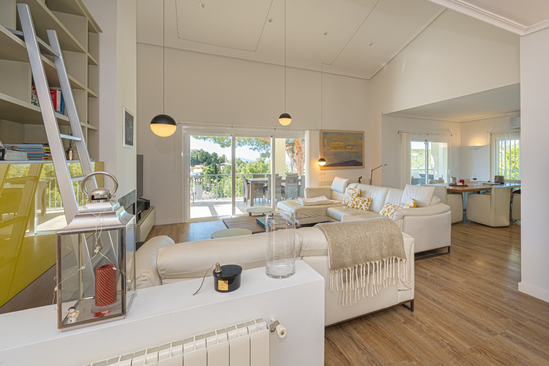 Resale - Villa - Altea