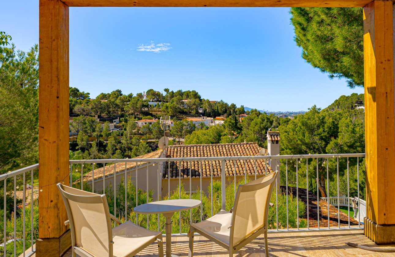 Resale - Villa - Altea