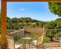 Resale - Villa - Altea