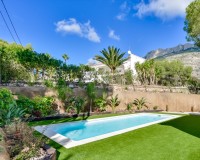 Resale - Villa - Altea