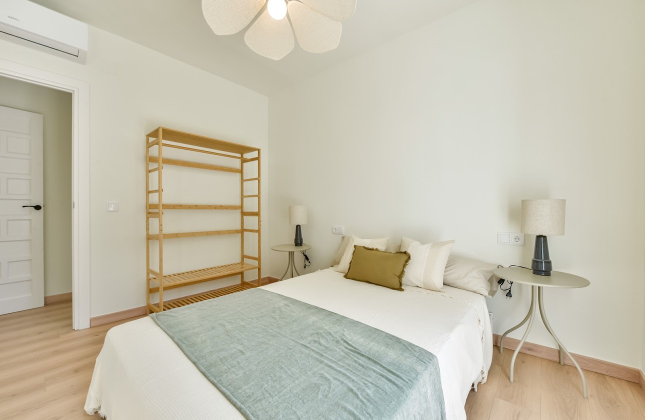 Resale - Villa - Altea