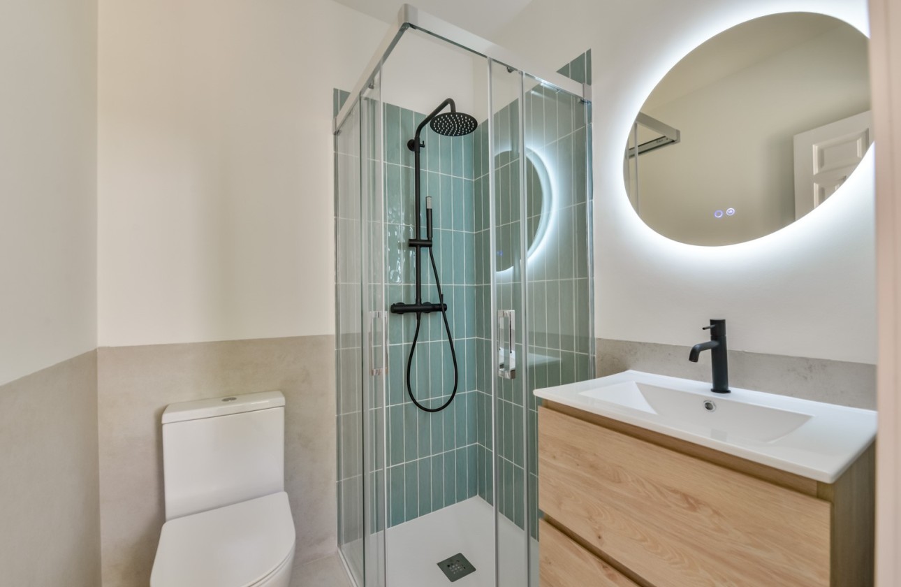 Resale - Villa - Altea