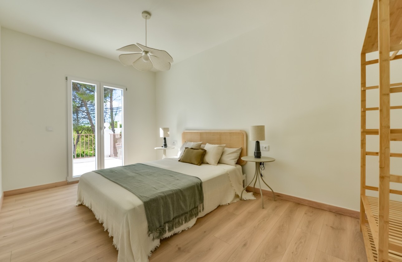 Resale - Villa - Altea