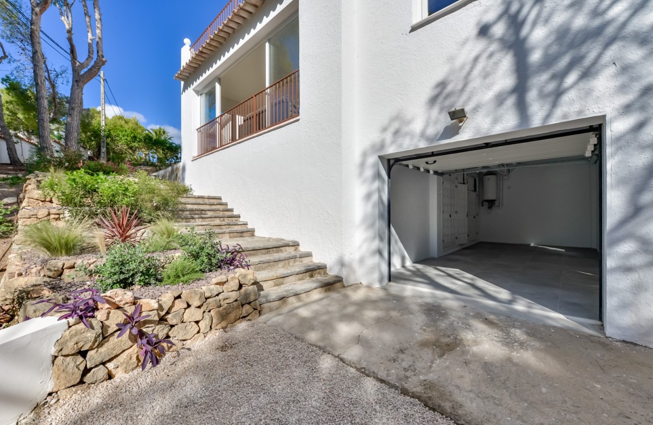 Resale - Villa - Altea