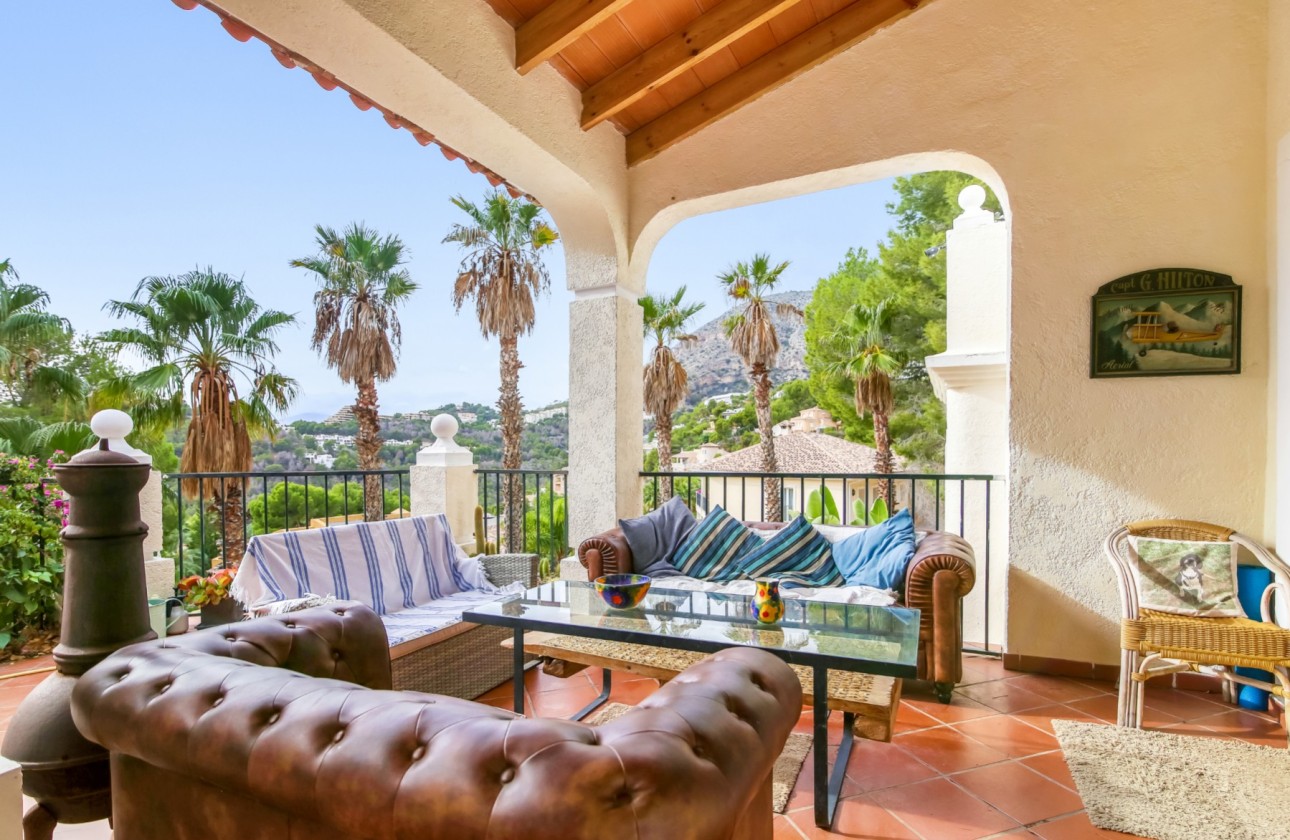 Resale - Villa - Altea