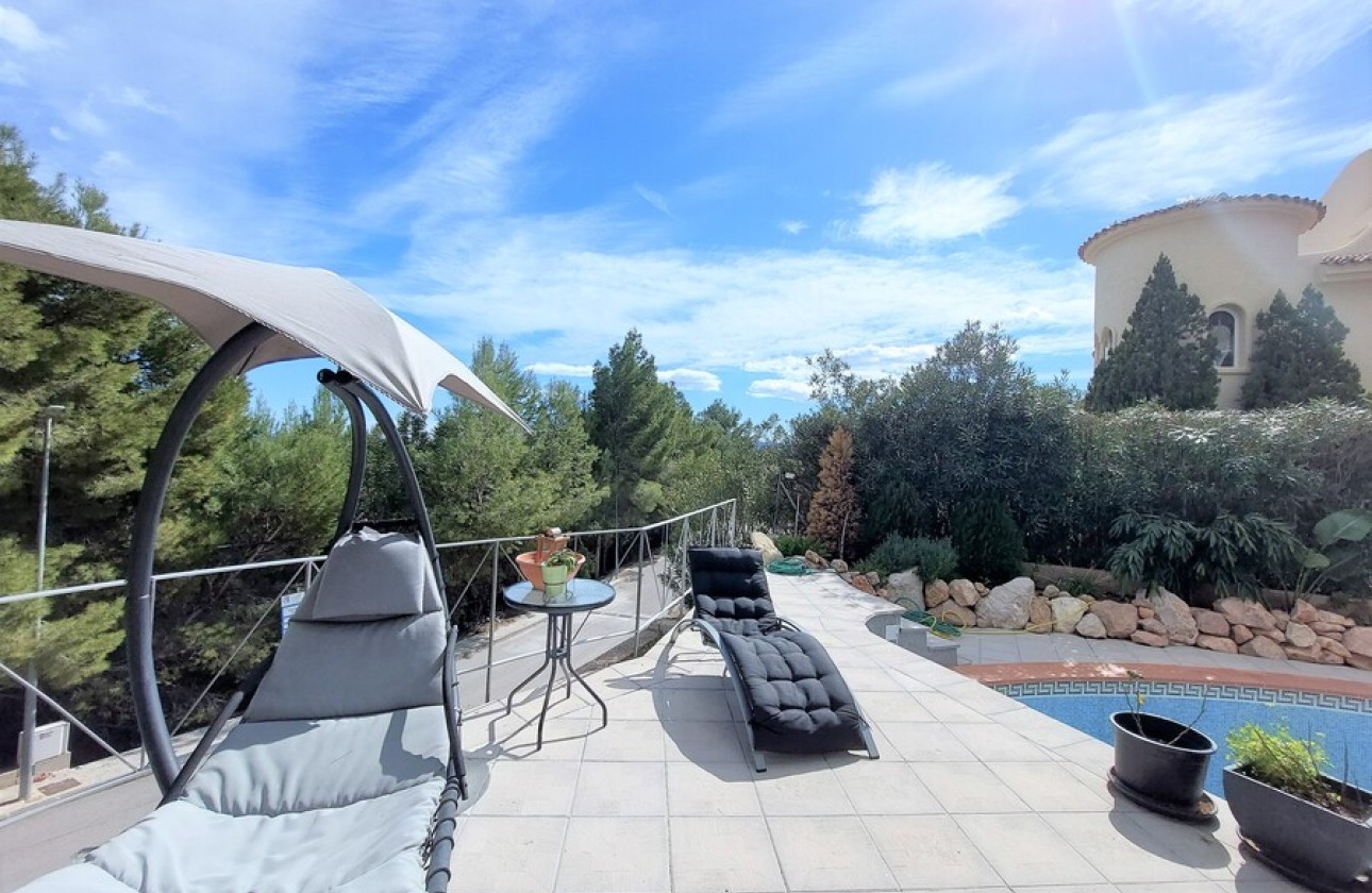 Resale - Villa - Altea