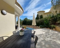 Resale - Villa - Altea