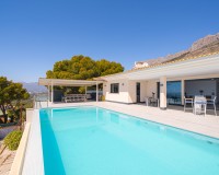 Resale - Villa - Altea