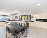 Resale - Villa - Altea
