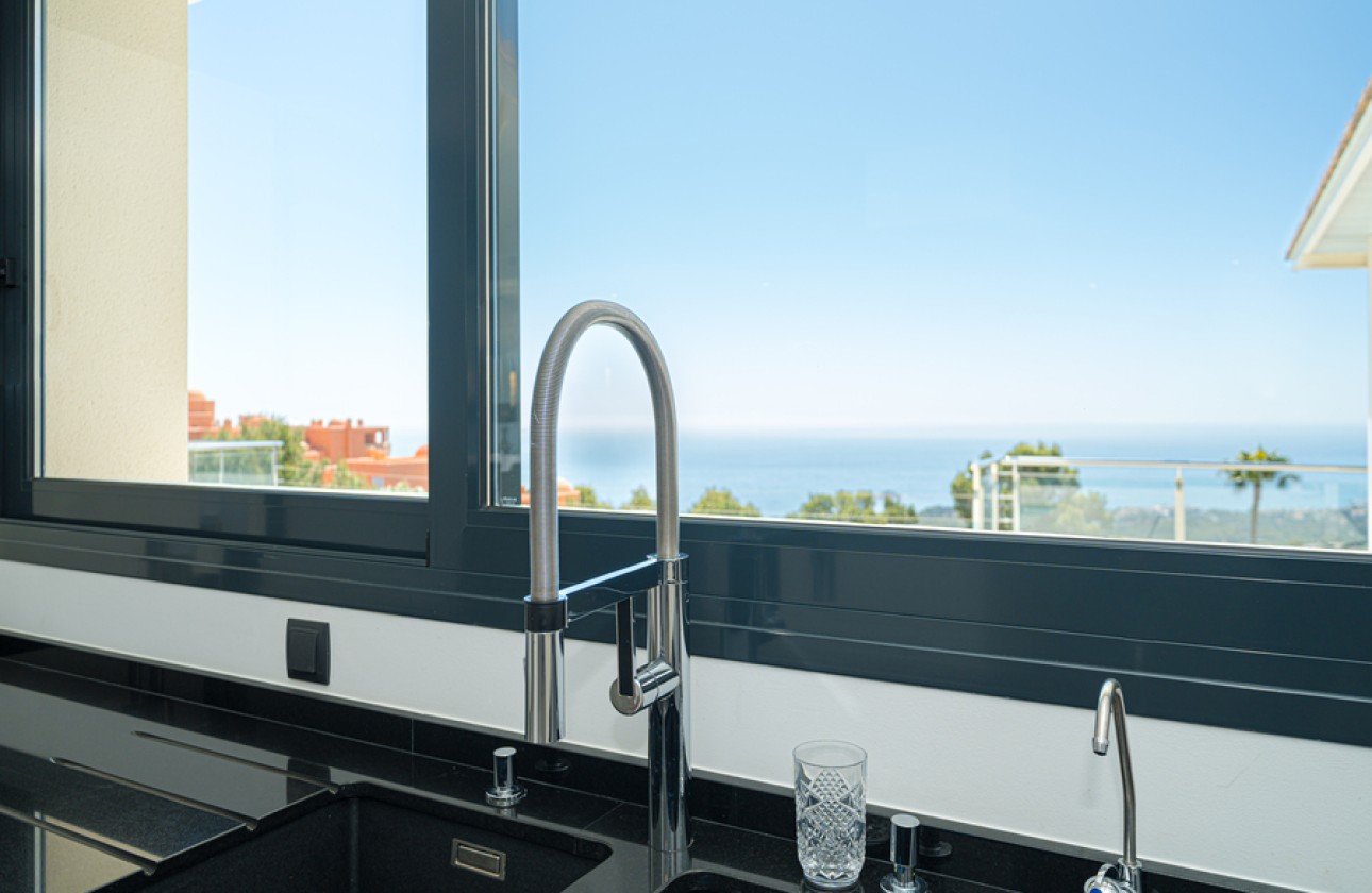 Resale - Villa - Altea