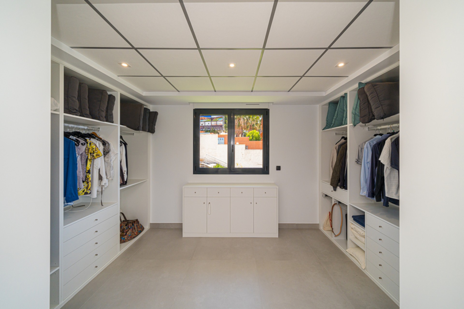 Resale - Villa - Altea