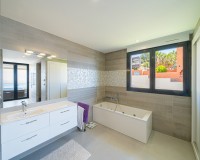 Resale - Villa - Altea