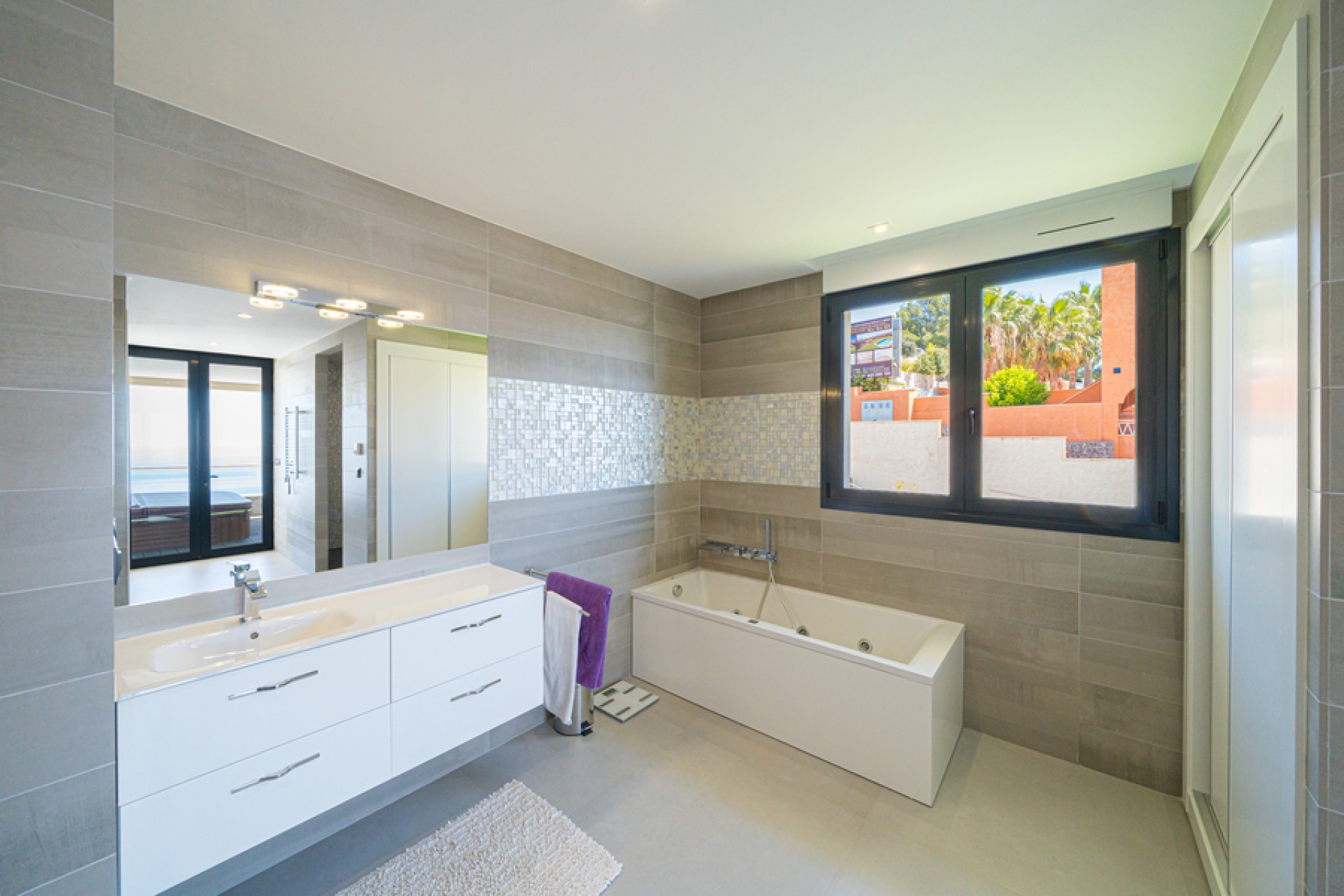 Resale - Villa - Altea