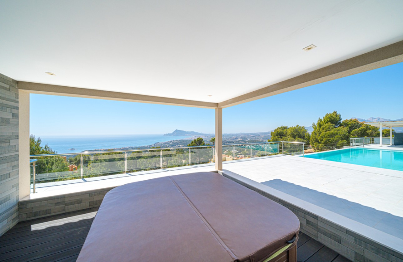 Resale - Villa - Altea