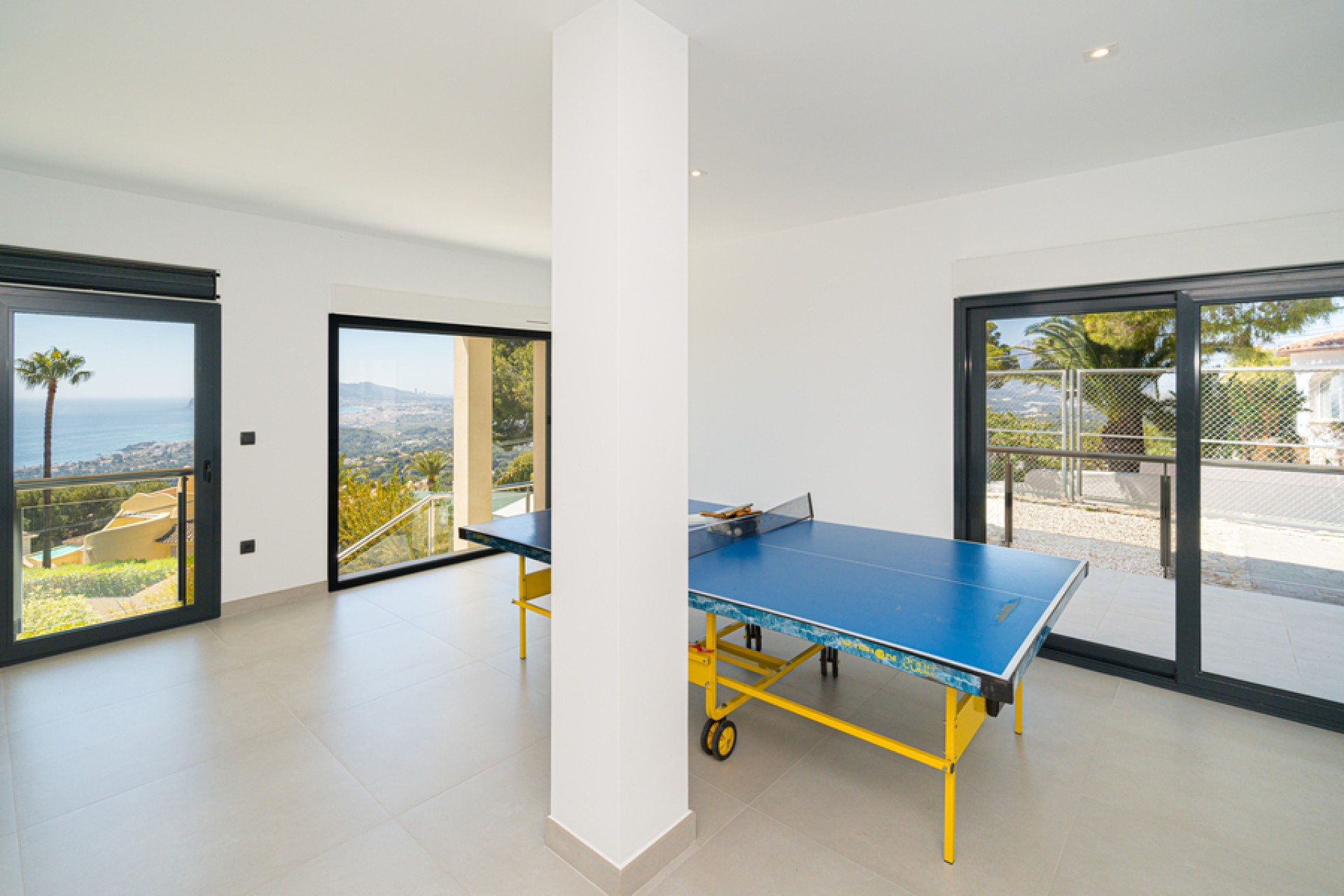 Resale - Villa - Altea