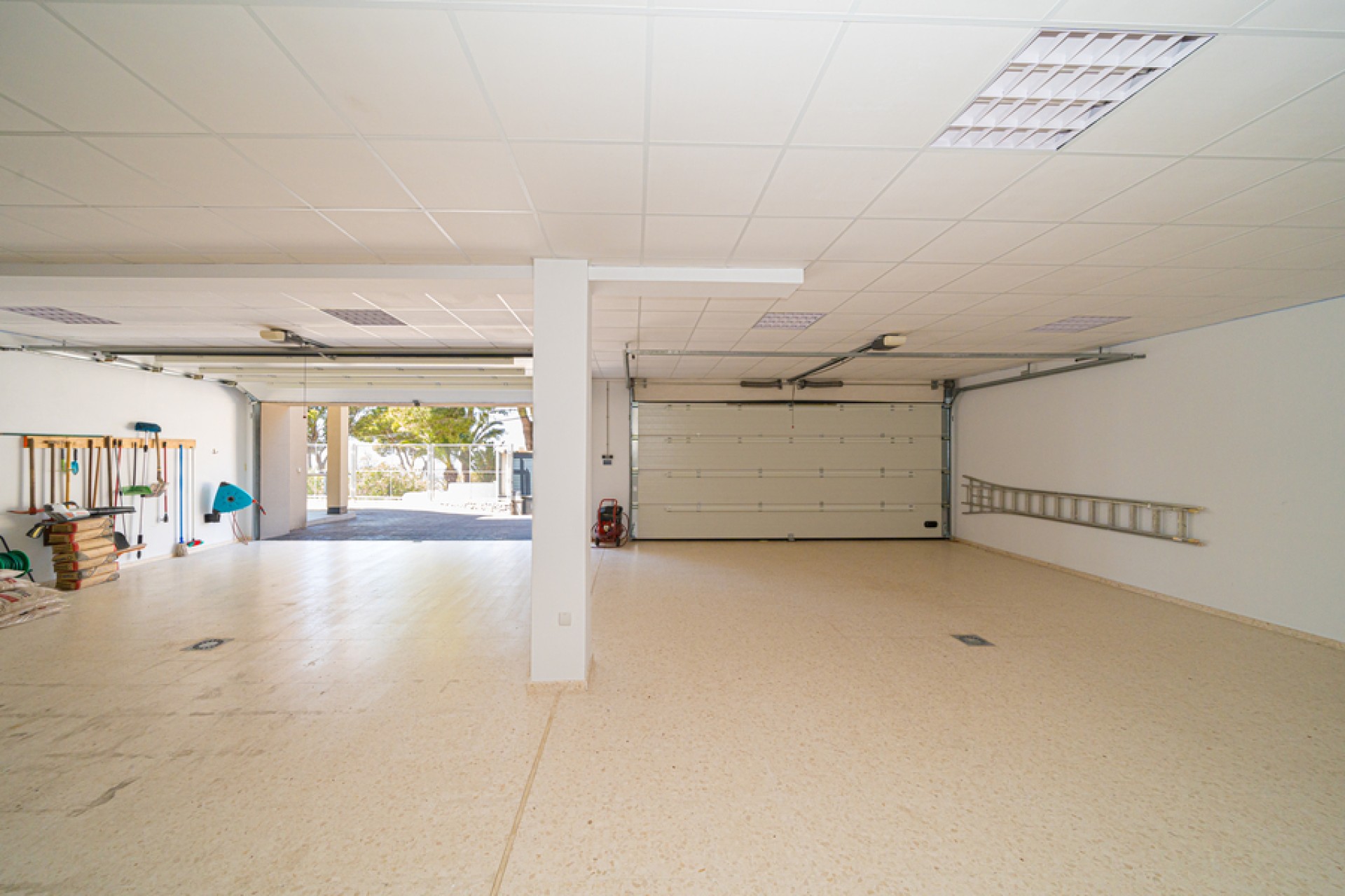 Resale - Villa - Altea