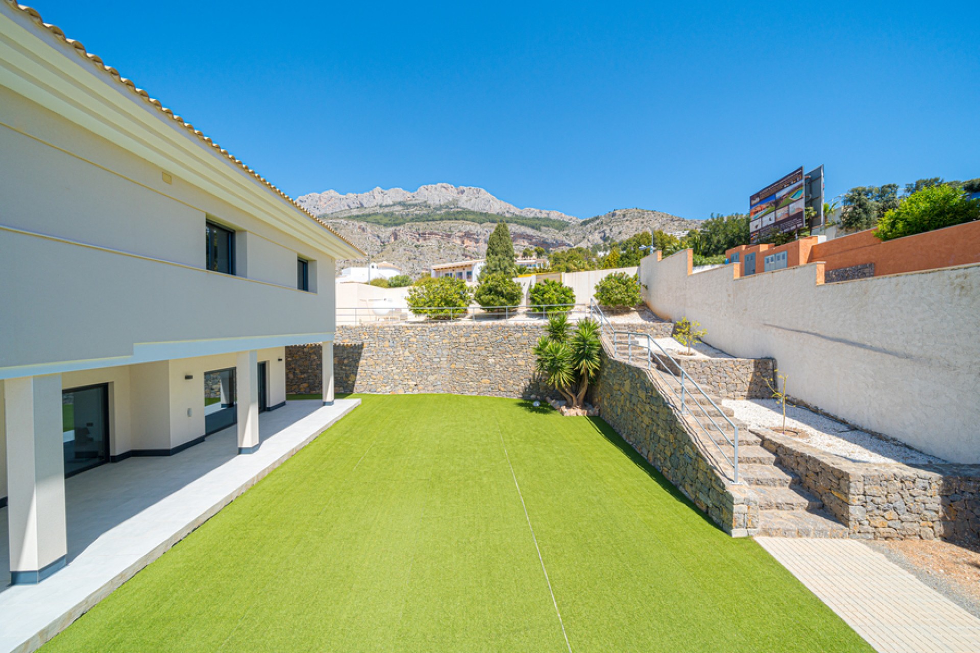 Resale - Villa - Altea