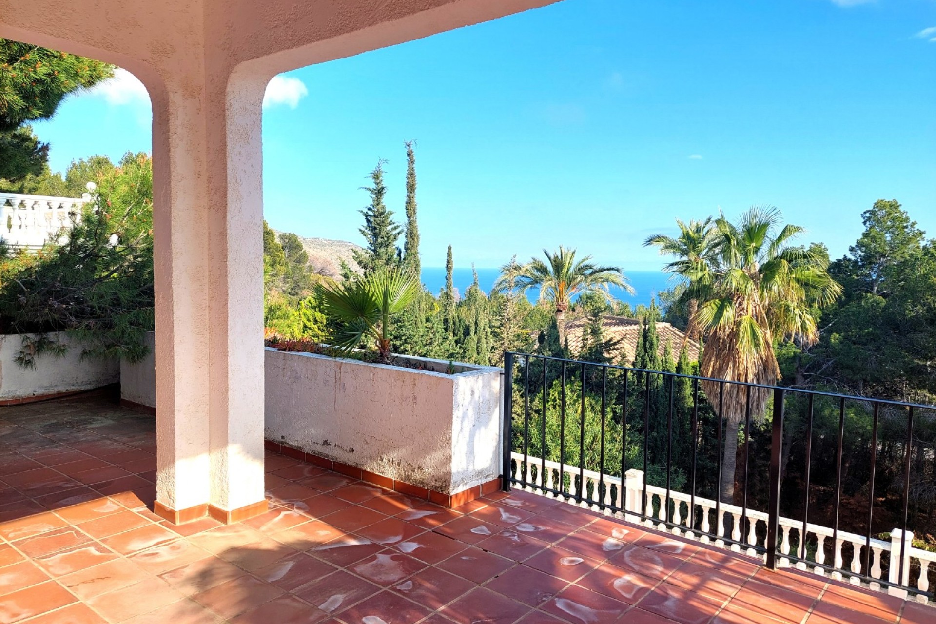 Resale - Villa - Altea