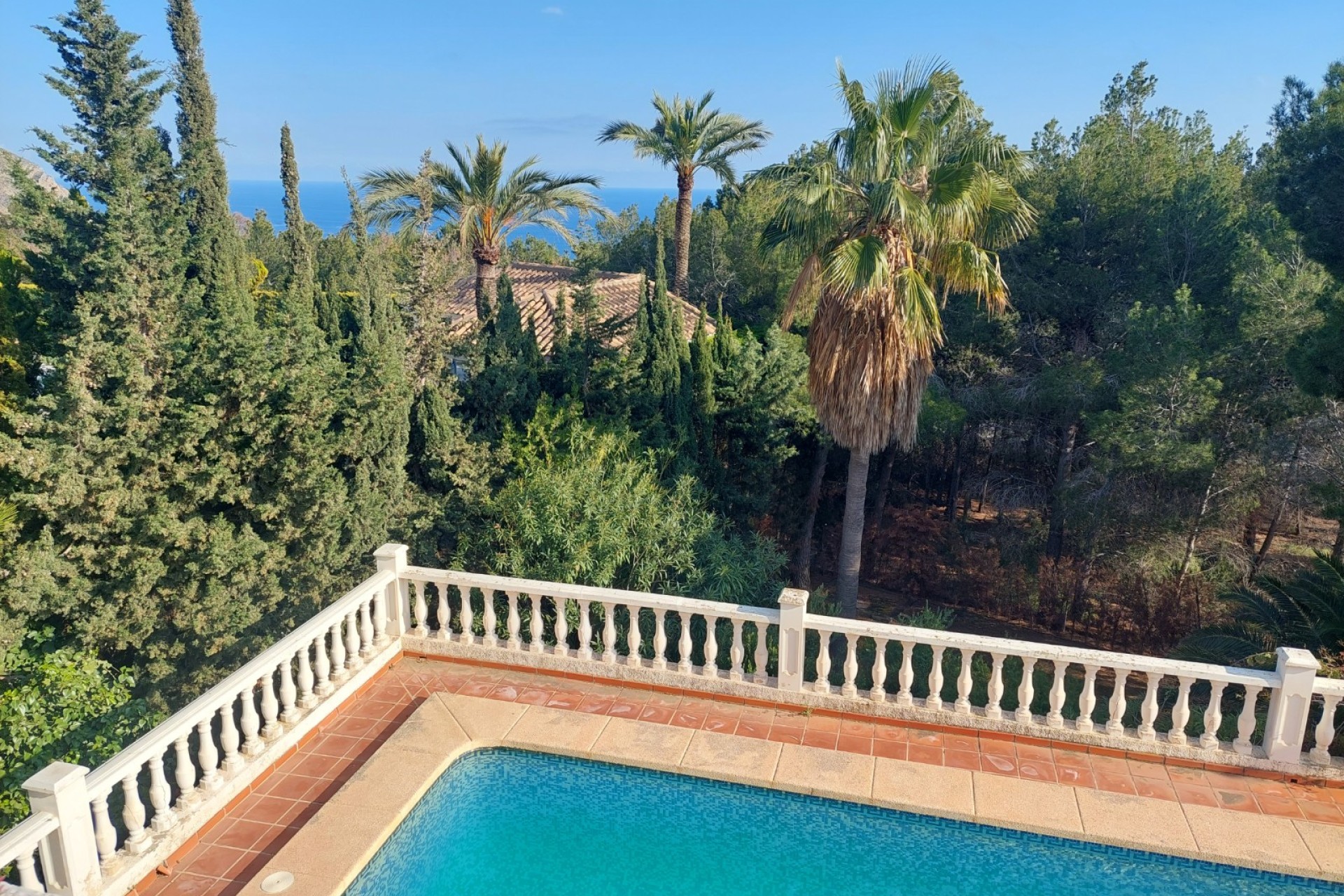 Resale - Villa - Altea