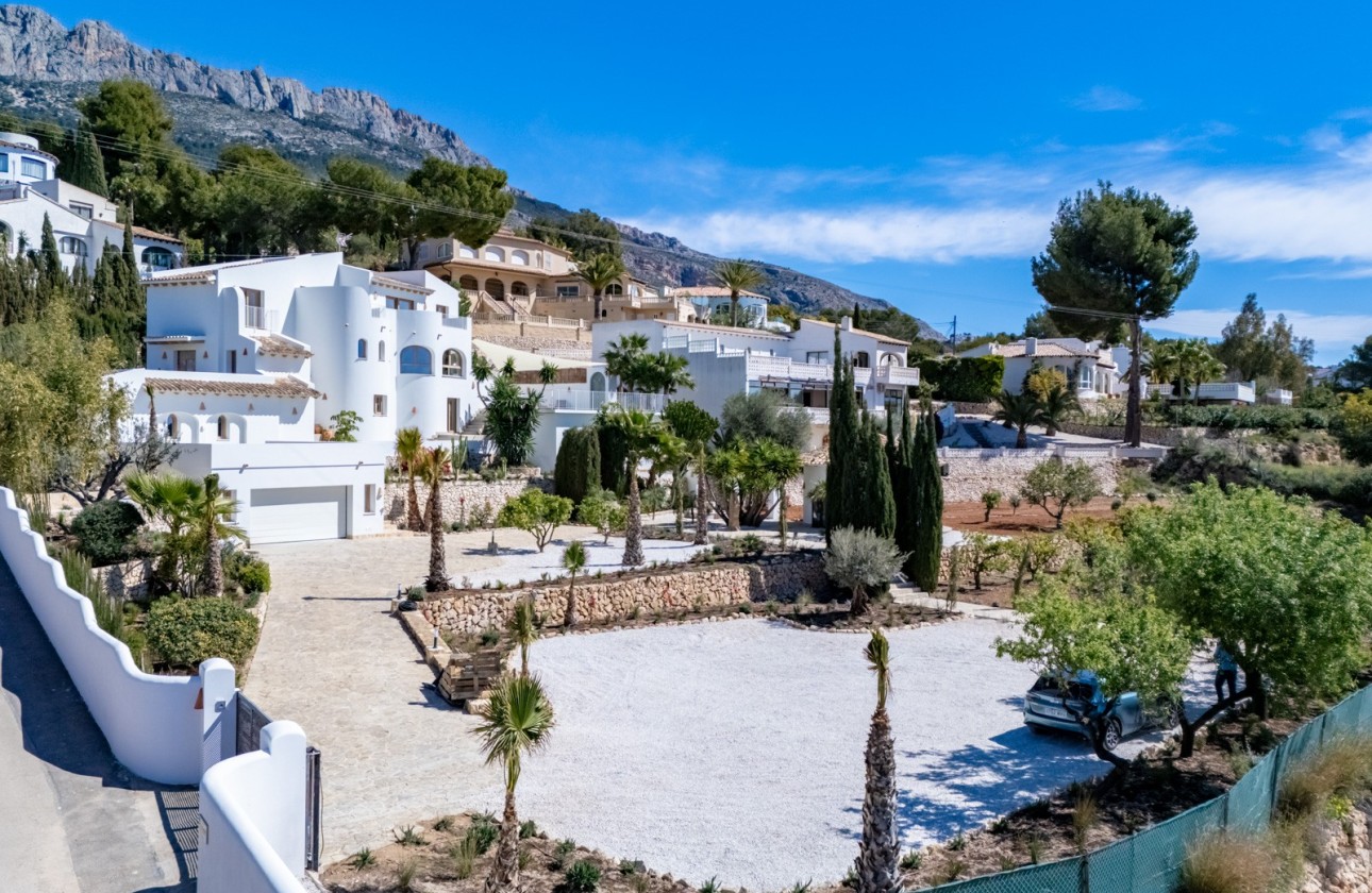 Resale - Villa - Altea