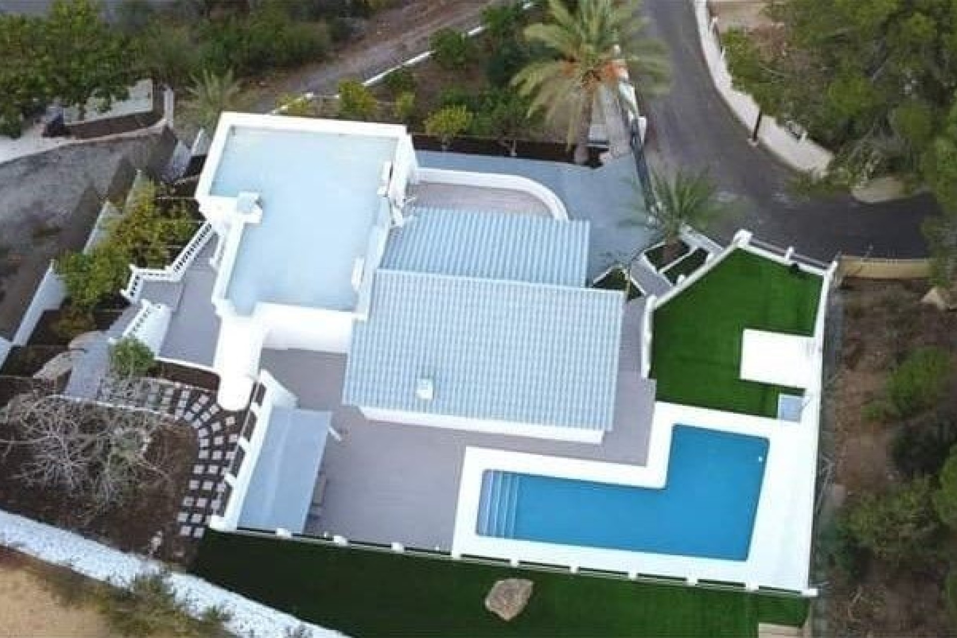 Resale - Villa - Altea