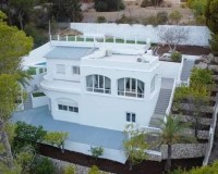 Resale - Villa - Altea
