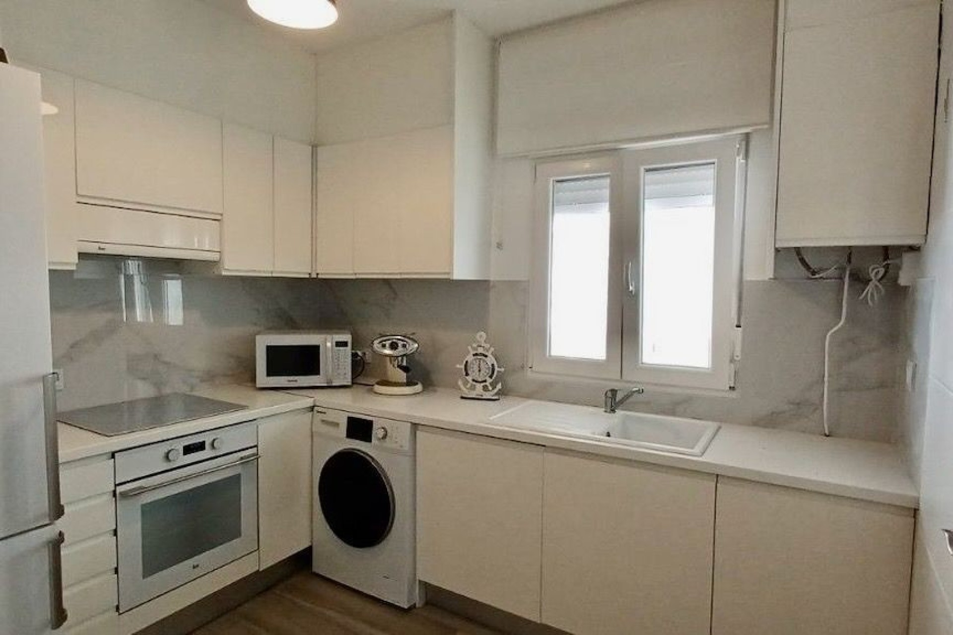 Resale - Villa - Altea
