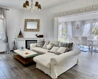 Resale - Villa - Altea