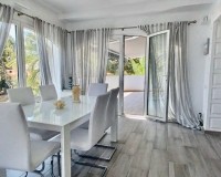 Resale - Villa - Altea