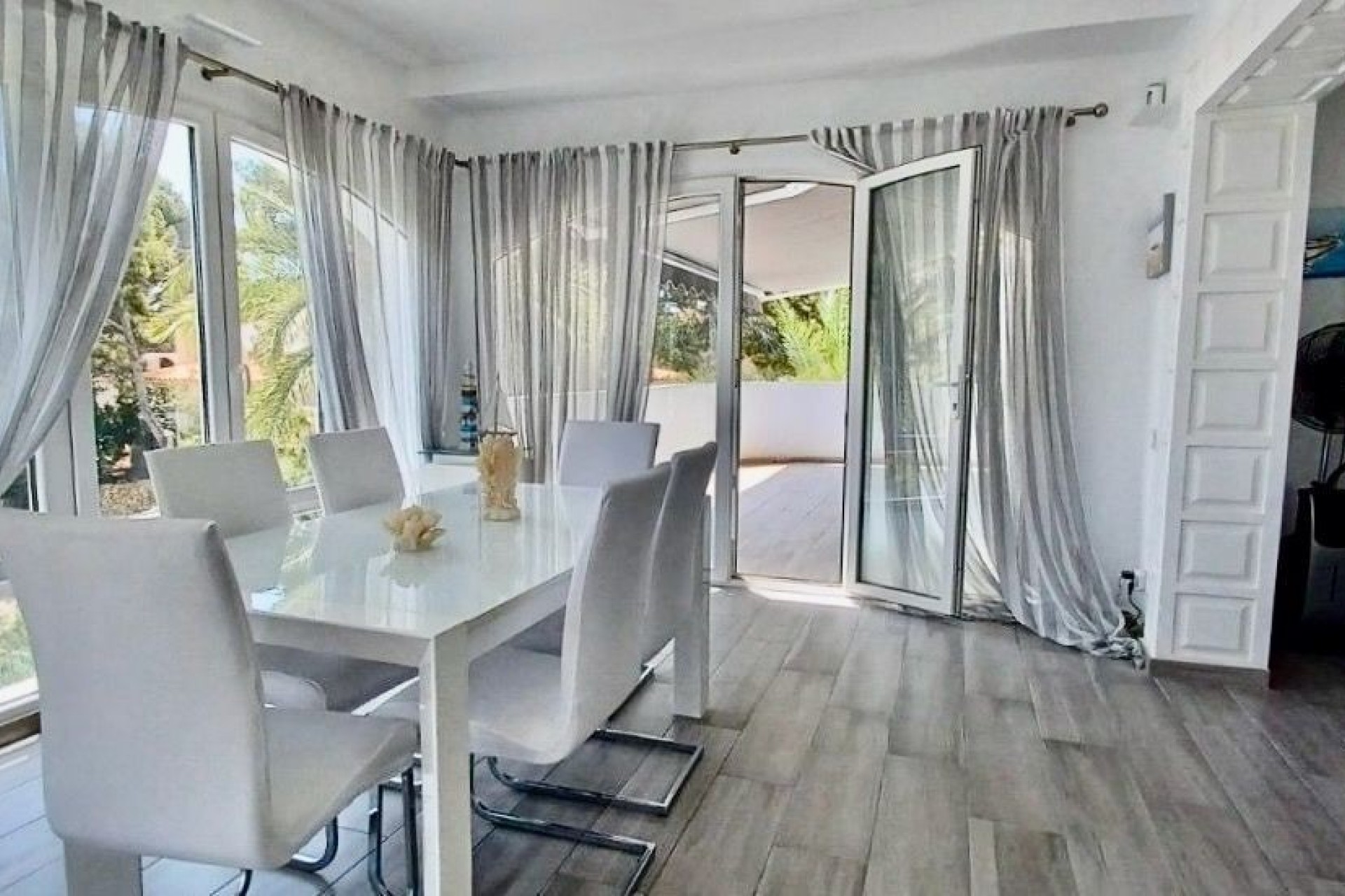 Resale - Villa - Altea